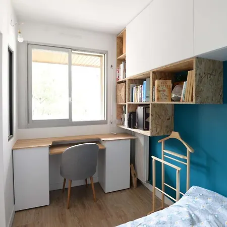 Nice Design Apt With Balcony In The Heart Of Paris Апартаменты Париж